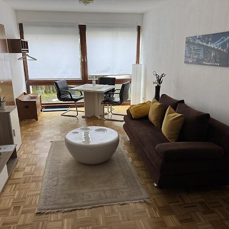 Yourcasa Apartment สตุตการ์ต ภายนอก รูปภาพ
